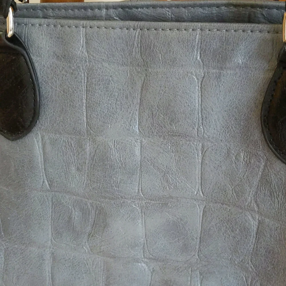 Maurices Faux Leather Silver Padlock Shoulder Handbag Gray